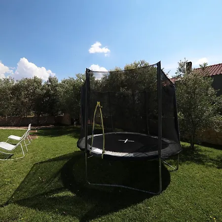 House With A Swimming Pool - Diklo, - 15336 בית נופש זאדאר