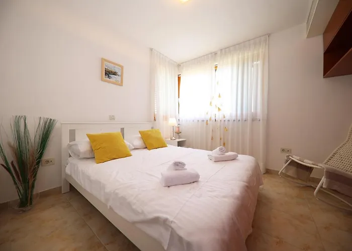 House With A Swimming Pool - Diklo, - 15336 *