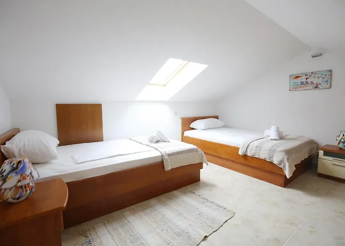 House With A Swimming Pool - Diklo, - 15336 بيت للعطل