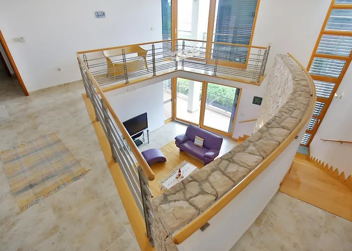 House With A Swimming Pool - Diklo, - 15336 بيت للعطل زادار